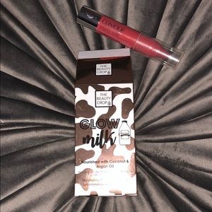 NWT! Beauty Crop & Clinique Bundle